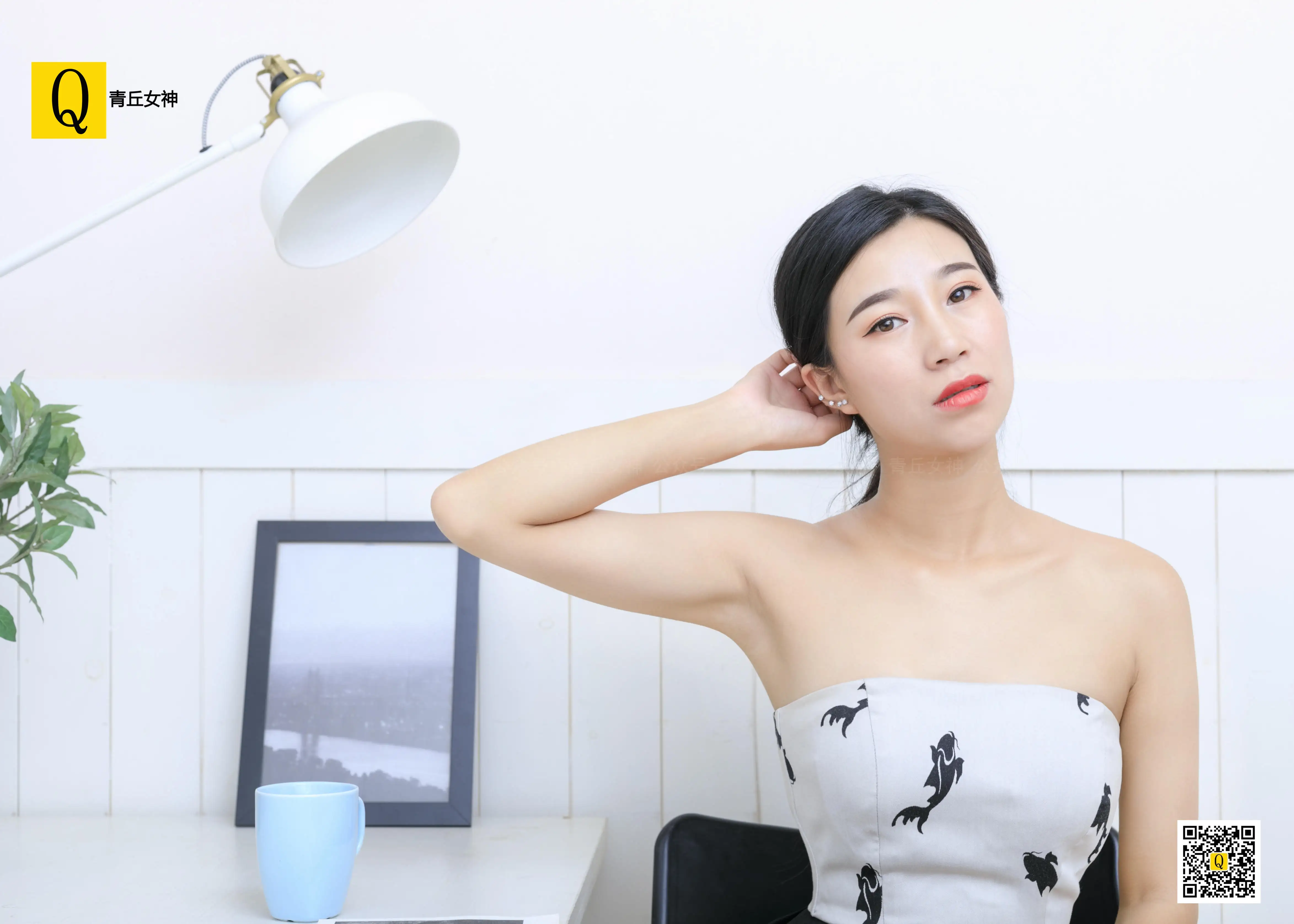 该如何去体验丝袜的触感
